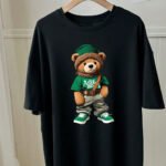 Ormancı Ayı Baskılı Unisex Siyah Oversize T-shirt - Rahat ve Şık Tasarım