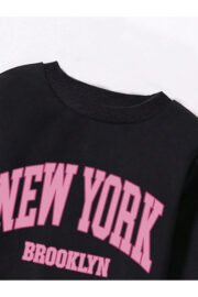 Kız Çocuk Siyah New York Baskılı İkili Takım – Sweatshirt & İspanyol Paça Eşofman Altı - Görsel 2